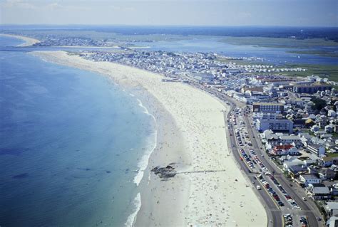 Hampton beach - Hampton Beach - "Official", Hampton Beach, New Hampshire. 79,432 likes · 3,045 talking about this · 136,581 were here. This page is managed by the Hampton Beach Village District. ⛱️ 
